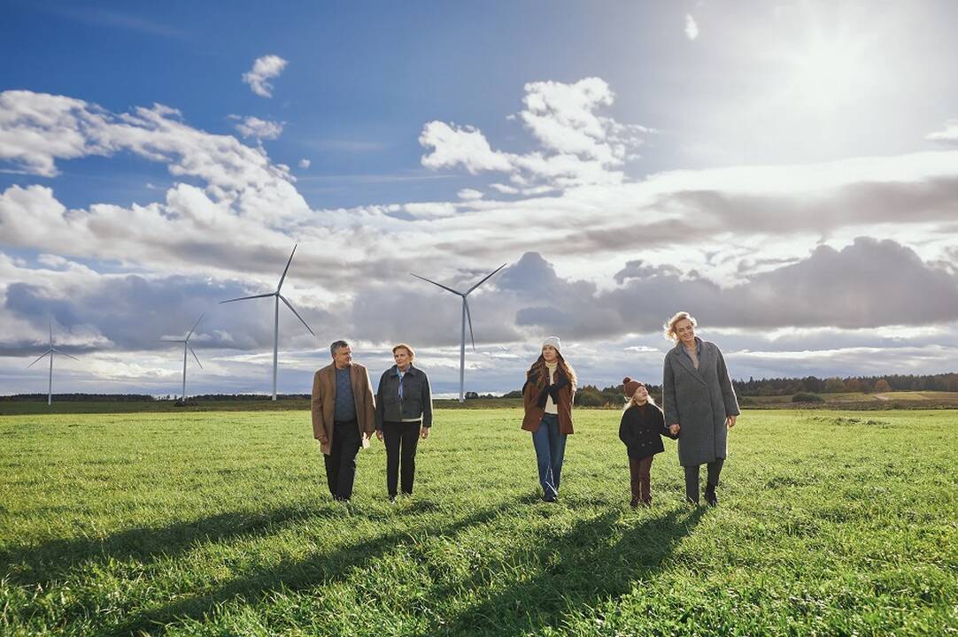 Mažeikių rajone šalia „Ignitis renewables“ vėjo parko esančios Pikelių bendruomenės atstovai.