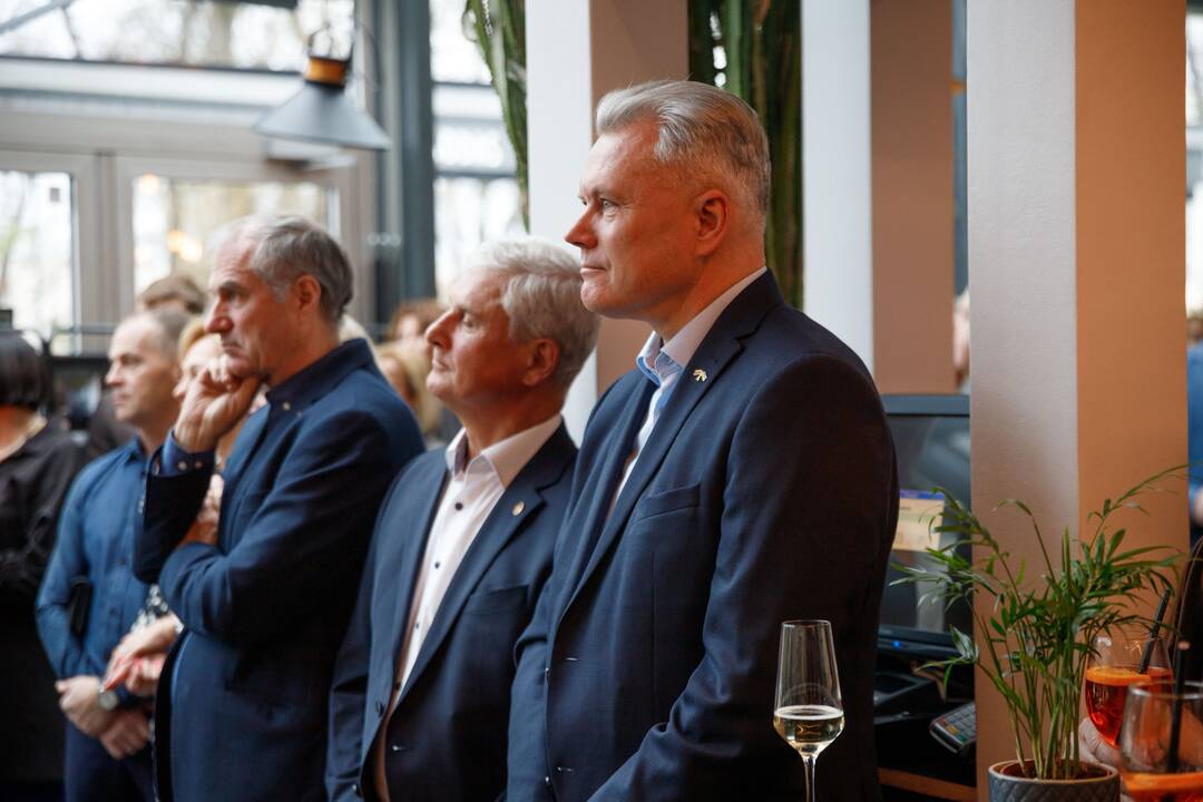 Restoranas: „Miesto sodas“ – modernus, atjaunėjęs, suteikiantis lankytojams nepamirštamų emocijų, naujų gurmaniškų atradimų.