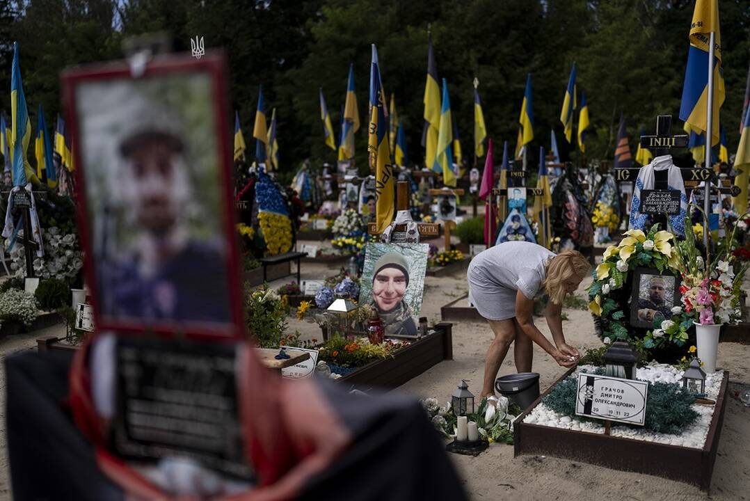 526-oji karo Ukrainoje diena