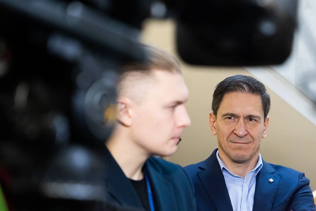 Premjerės I. Šimonytės inicijuotas susitikimas tarp atsakingų institucijų ir „Teltonikos“ atstovų dėl Taivano puslaidininkių lustų gamyklos