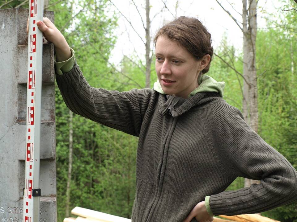 Nuo kaulų iki sagų su Vyčiu – ką archeologai randa partizanų bunkeriuose?