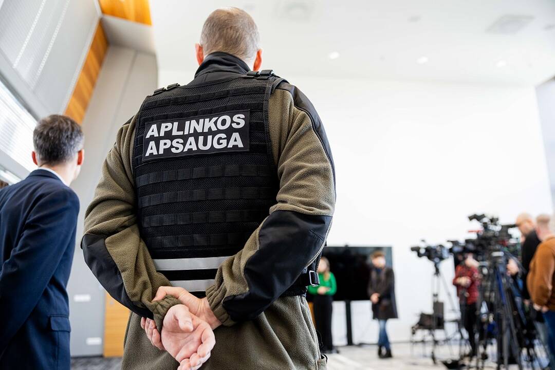 Seimas nepritarė, kad neetatiniams aplinkos apsaugos inspektoriams reikėtų mokėti algas