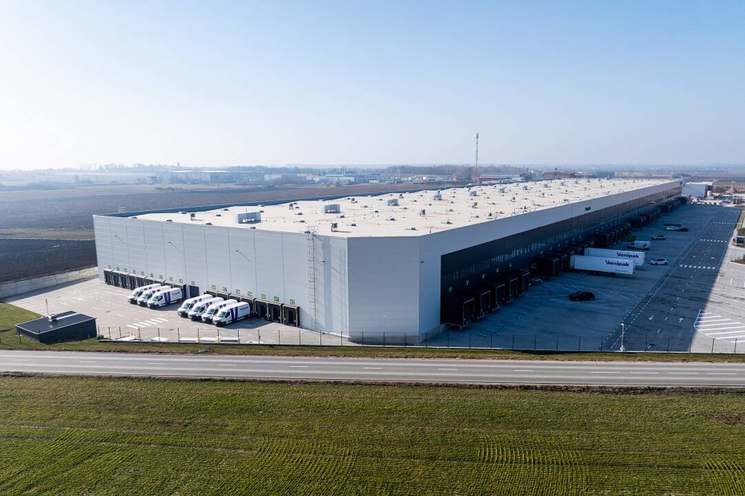 „Venipak“ atidarė didžiausią logistikos terminalą Kaune: efektyvesni procesai ir daugiau komforto