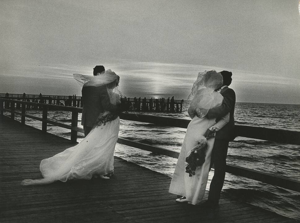 Vestuvių vakarą. Palanga. 1974 m.