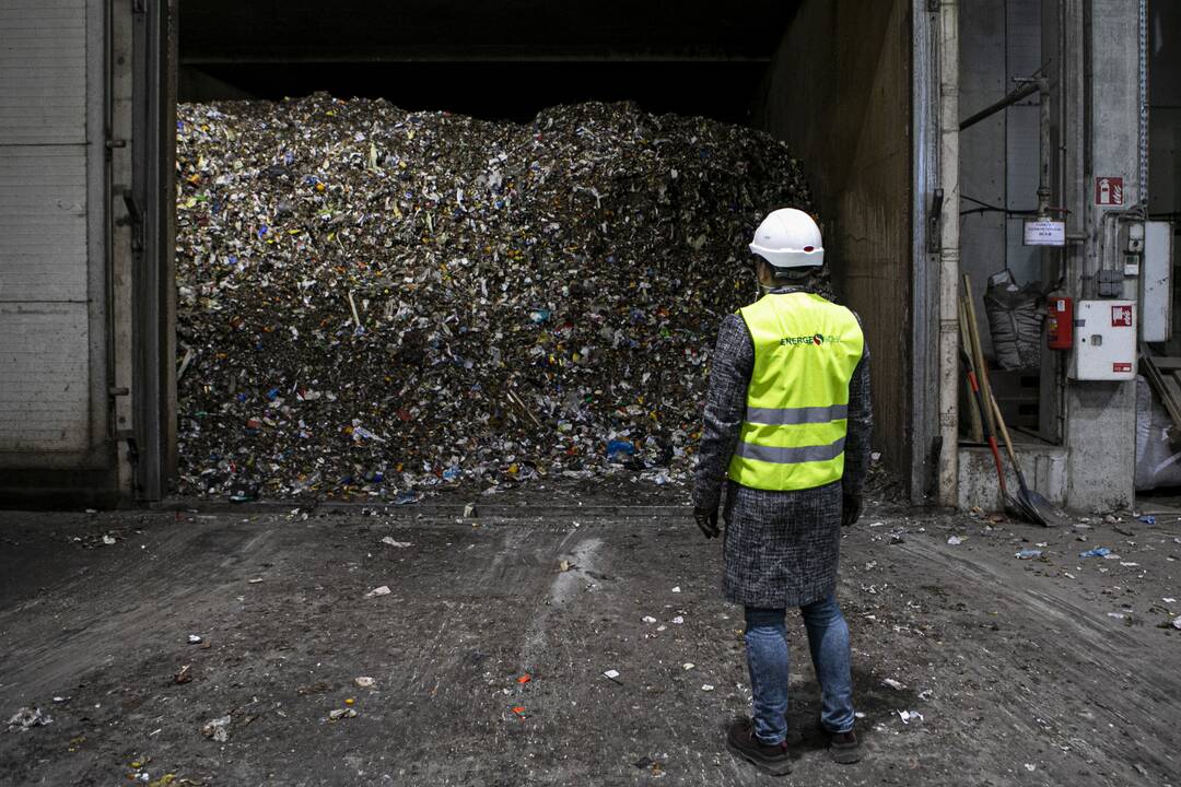 Atliekų centre Alytaus rajone nugriaudėjo sprogimas: jį sukėlė kibiras su milteliais