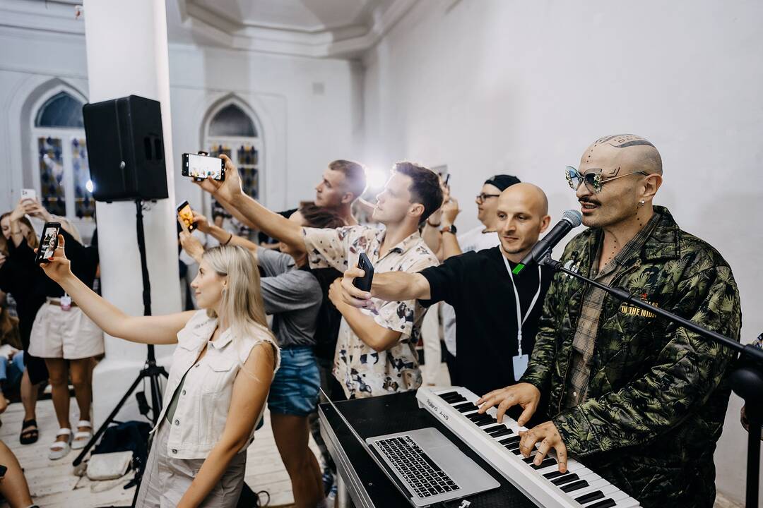 Interaktyvu: asmenukės – būtina „Selfie Concert“ sąlyga.