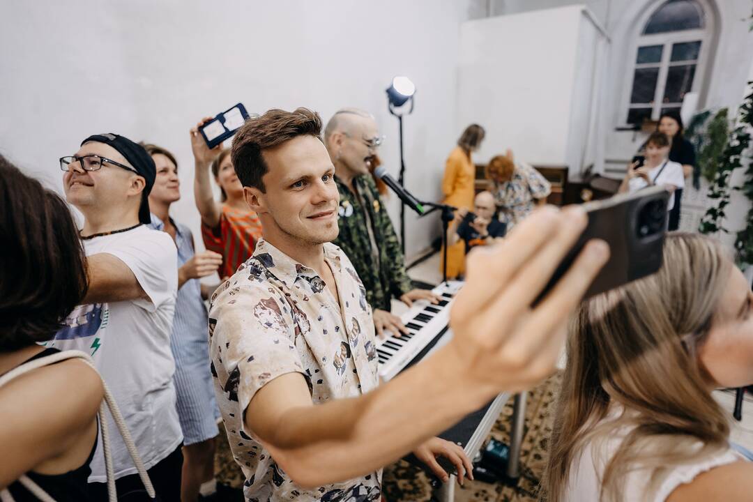 Interaktyvu: asmenukės – būtina „Selfie Concert“ sąlyga.