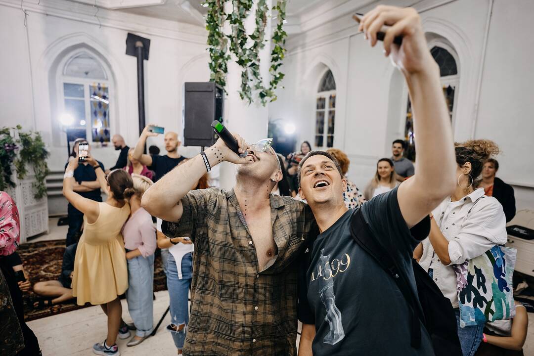 Interaktyvu: asmenukės – būtina „Selfie Concert“ sąlyga.