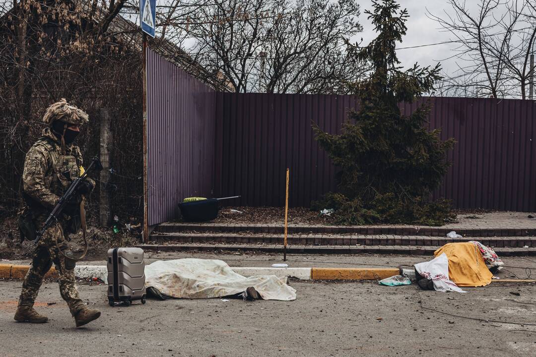 Rusijos advokatas: žuvę kareiviai nelaidojami, lavonai tiesiog deginami