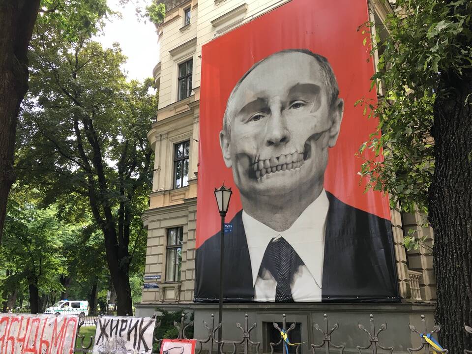 V. Putinas paskelbė pergalę Ukrainos rytinėje Luhansko srityje