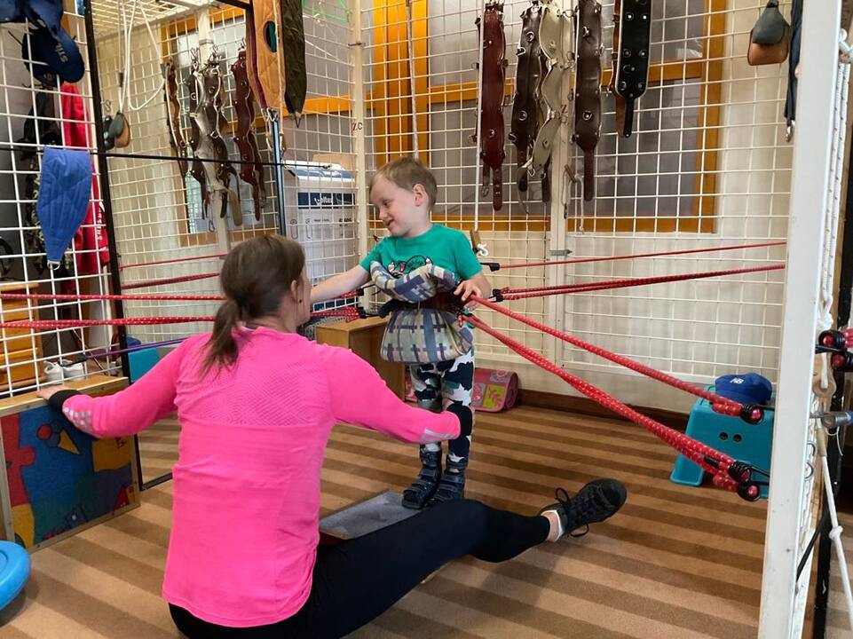 Gyvenimas: daugumai svajojant apie Kalėdų dovanas, Igno tėvai meldžia geresnės sūnaus sveikatos.