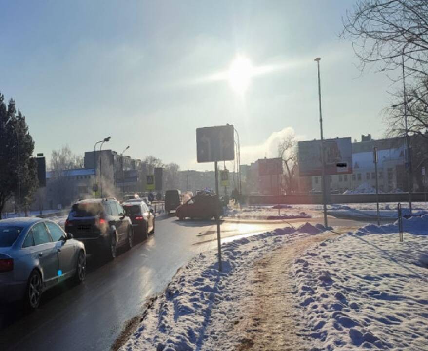 Praėjusi para keliuose: sužeisti aštuoni žmonės