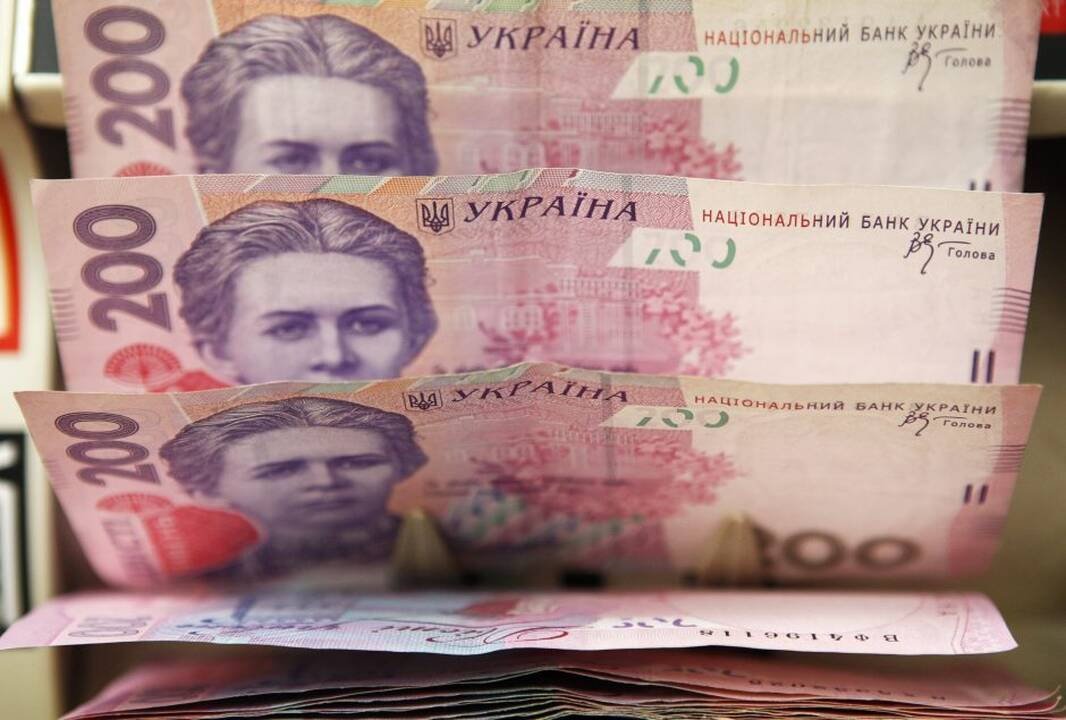 Skirtumai: didieji Lietuvos bankai grivinų neperka, kaimyninėje Lenkijoje, kur ši problema irgi aktuali, bankai tai daro su valstybės garantija.
