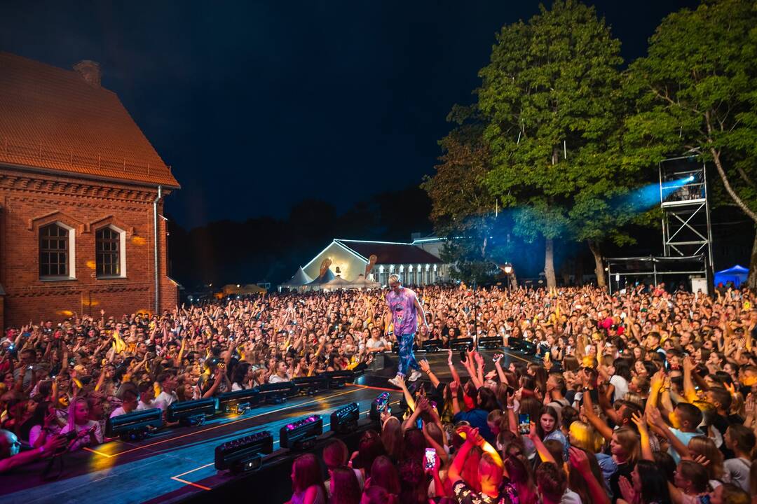 Jau rytoj festivalis M.A.M.A. vasara su ryškiausiais šalies atlikėjais sudrebins Raudondvarį