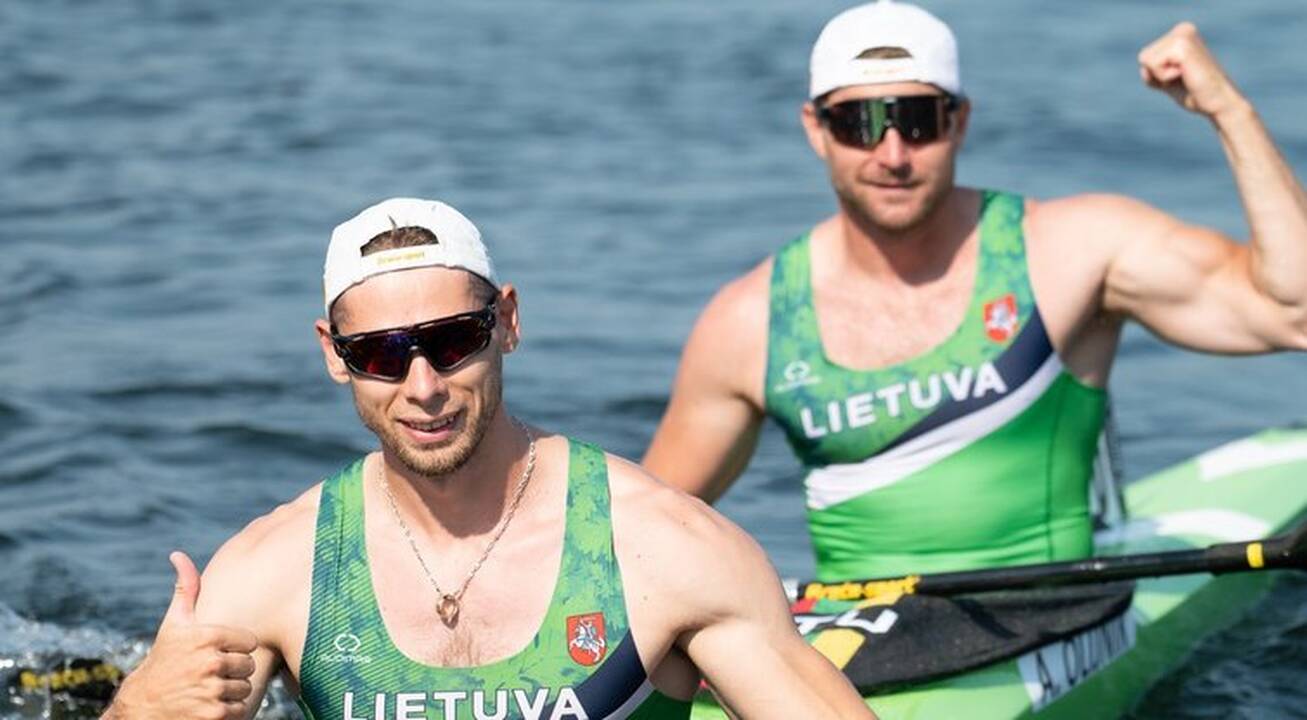 Dvi Lietuvos baidarių ir kanojų įgulos tęs kovą dėl medalių pasaulio čempionato finale