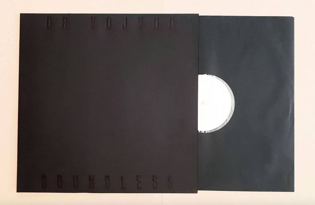 Gal­le­ry-Examp­les of in­vi­sib­le art, 1976.