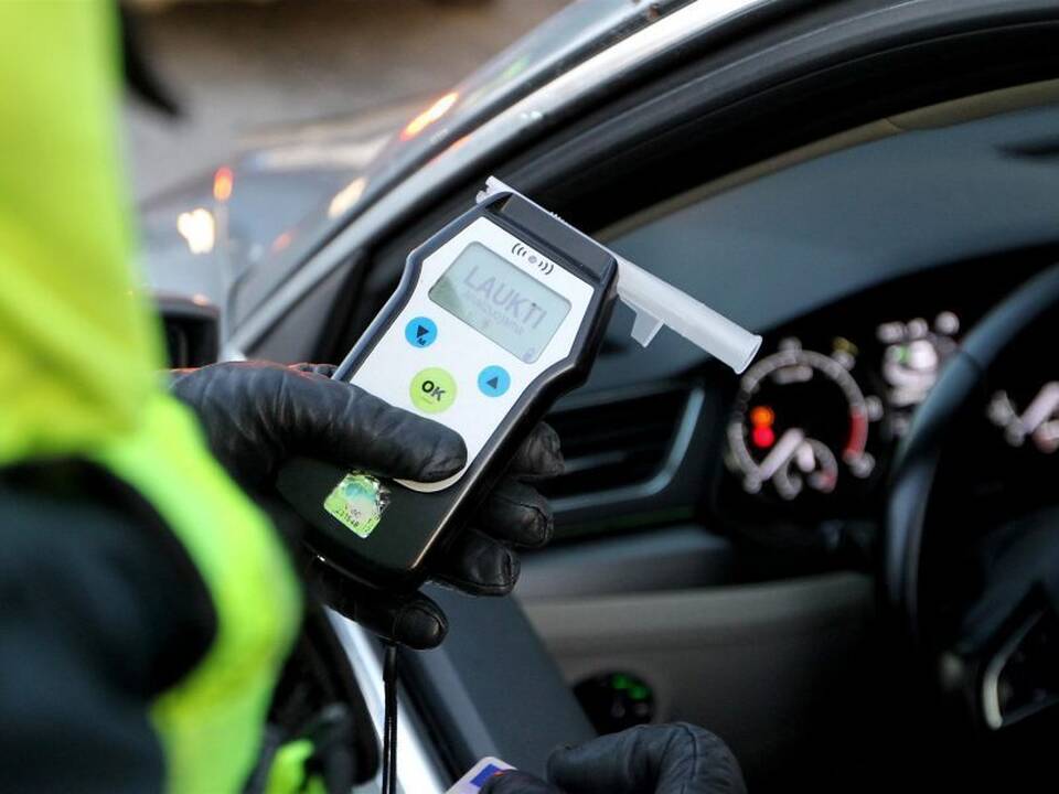 Pasidžiaugė trumpai: policija iš girto jaunuolio atėmė prieš keturias valandas pirktą automobilį