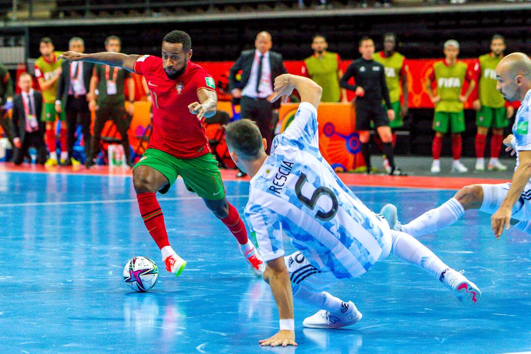 Legenda: 36-erių Ricardinho savo įspūdingą sportinių trofėjų kolekciją papildė ir pasaulio čempiono titulu.