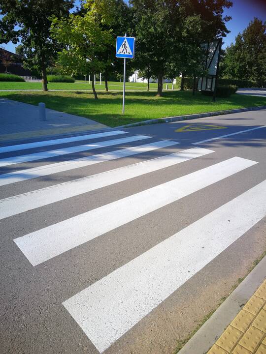 Saugumas: iki rugpjūčio 31 d. perdažytos ir paženklintos "Apsaugok mane" akcijos ženklu 53 pėsčiųjų perėjos, esančios prie Kauno rajono mokyklų.