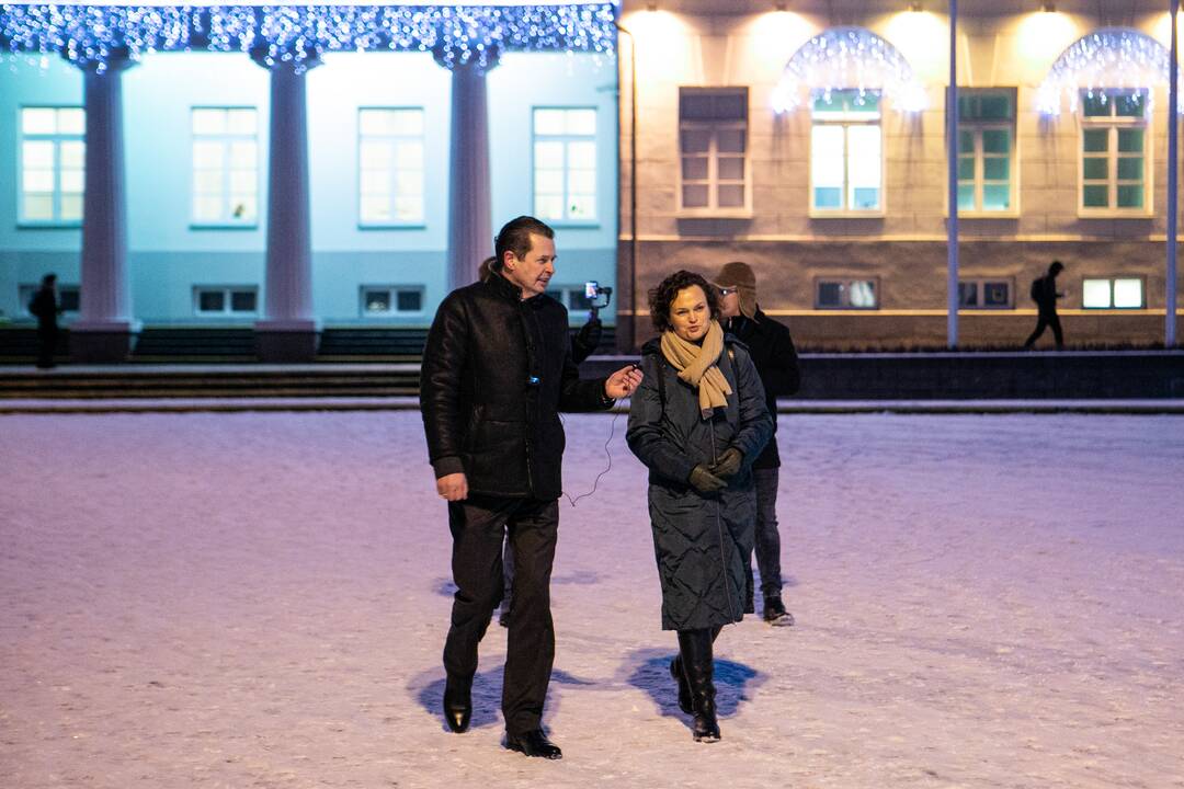 „Basų mamų“ protestas prieš galimybių pasą vaikams