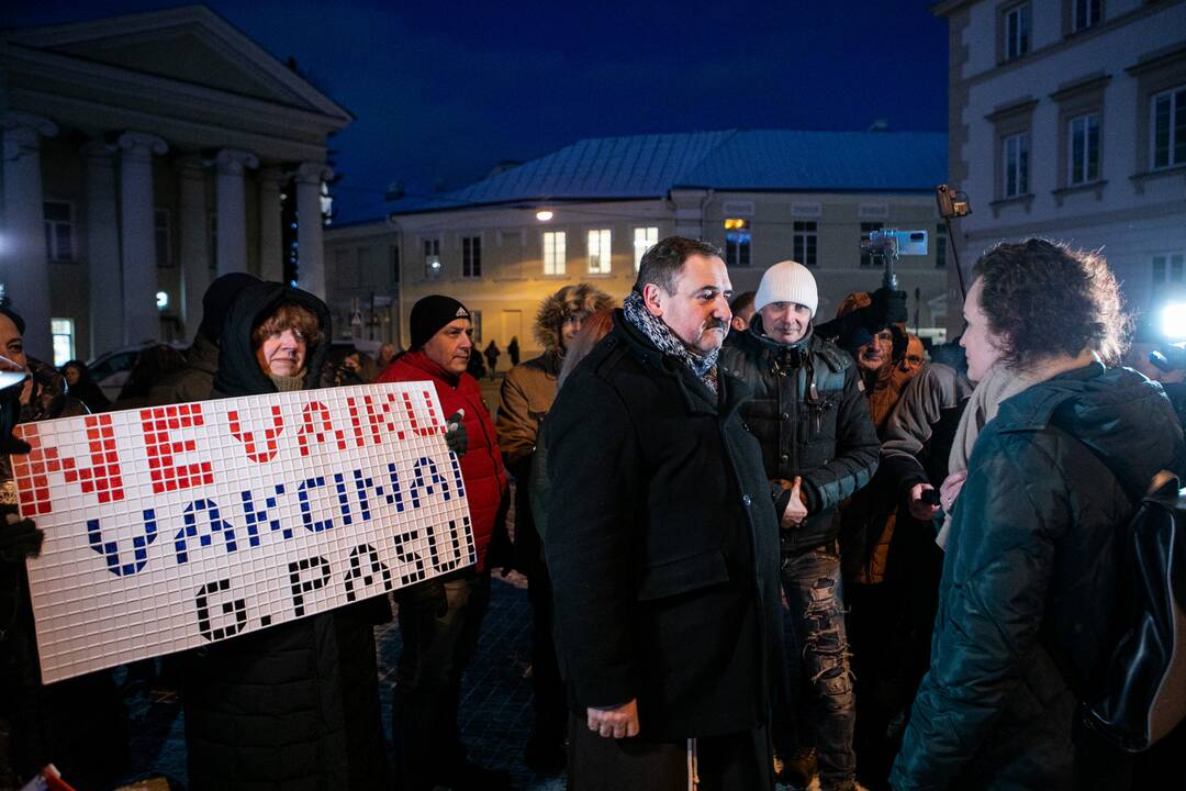 „Basų mamų“ protestas prieš galimybių pasą vaikams