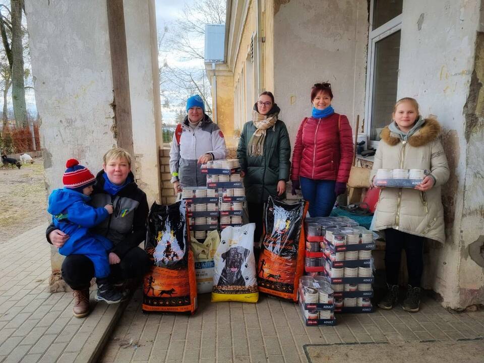 Tradicija: Raudondvaryje surengė jau antrąjį aukcioną, kurio metu surinktos lėšos paskirtos gyvūnų prieglaudai.