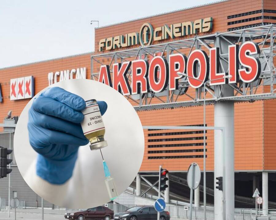 Jei žmogus neateina skiepo, skiepas ateina pas žmogų: šiauliečiai skiepijami „Akropolyje“