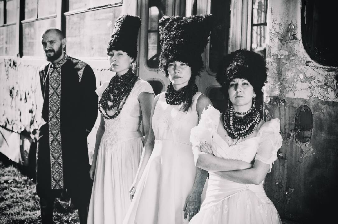 Žaviausias etno-chaosas iš Ukrainos „DakhaBrakha“ pasirodys Vilniuje