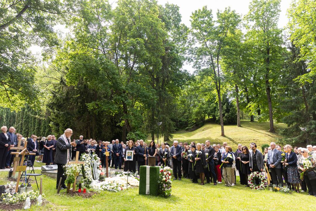  Z. Kelmickaitės laidotuvių akimirkos