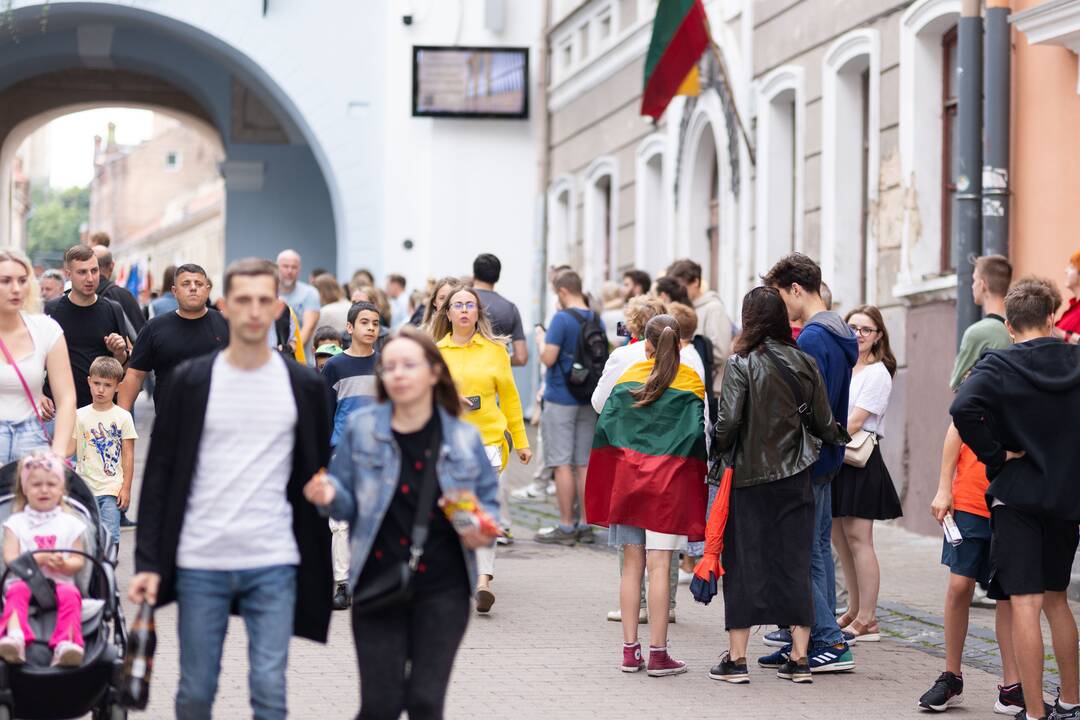 Triumfo eisena  nuo Aušros vartų iki Valdovų rūmų 