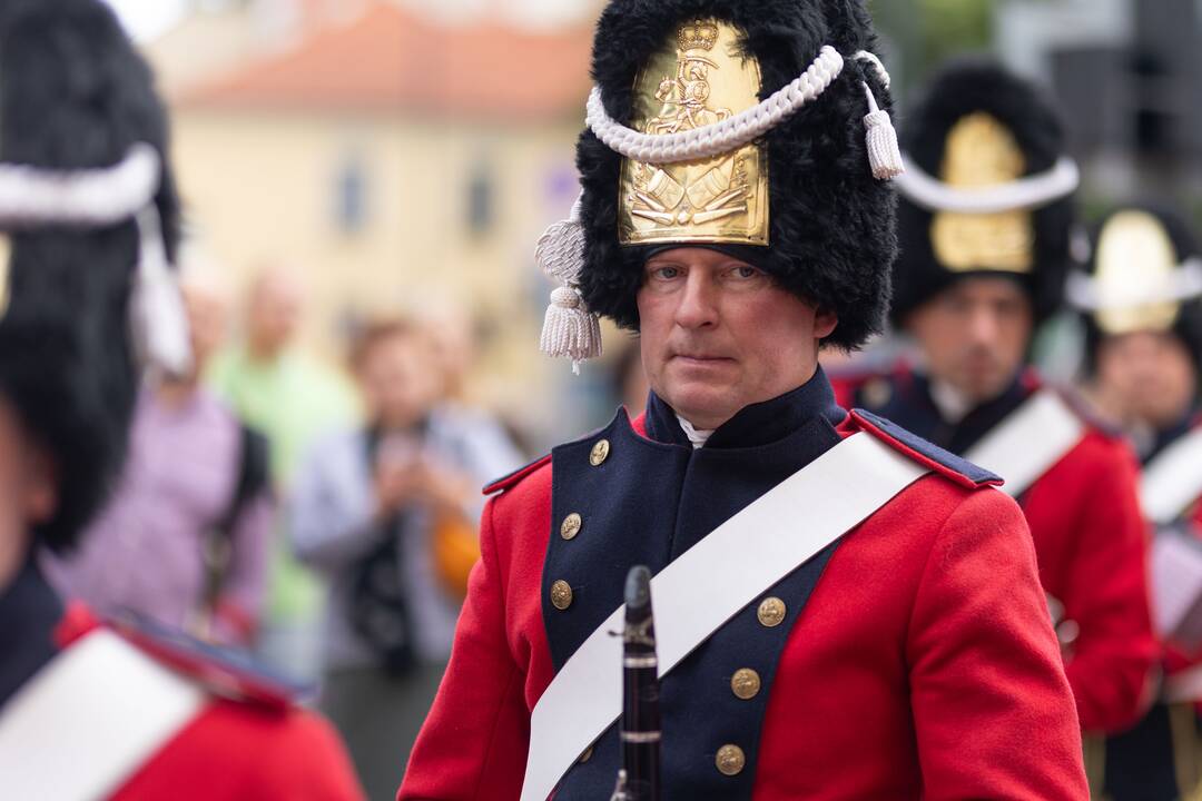 Triumfo eisena  nuo Aušros vartų iki Valdovų rūmų 