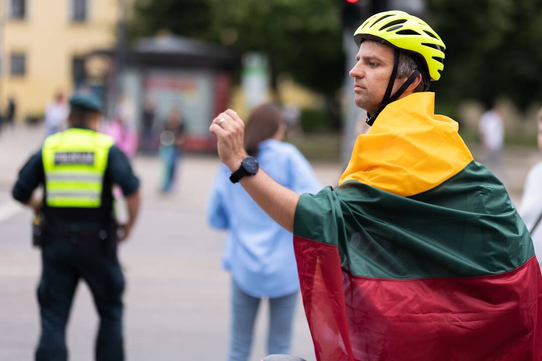 Triumfo eisena  nuo Aušros vartų iki Valdovų rūmų 