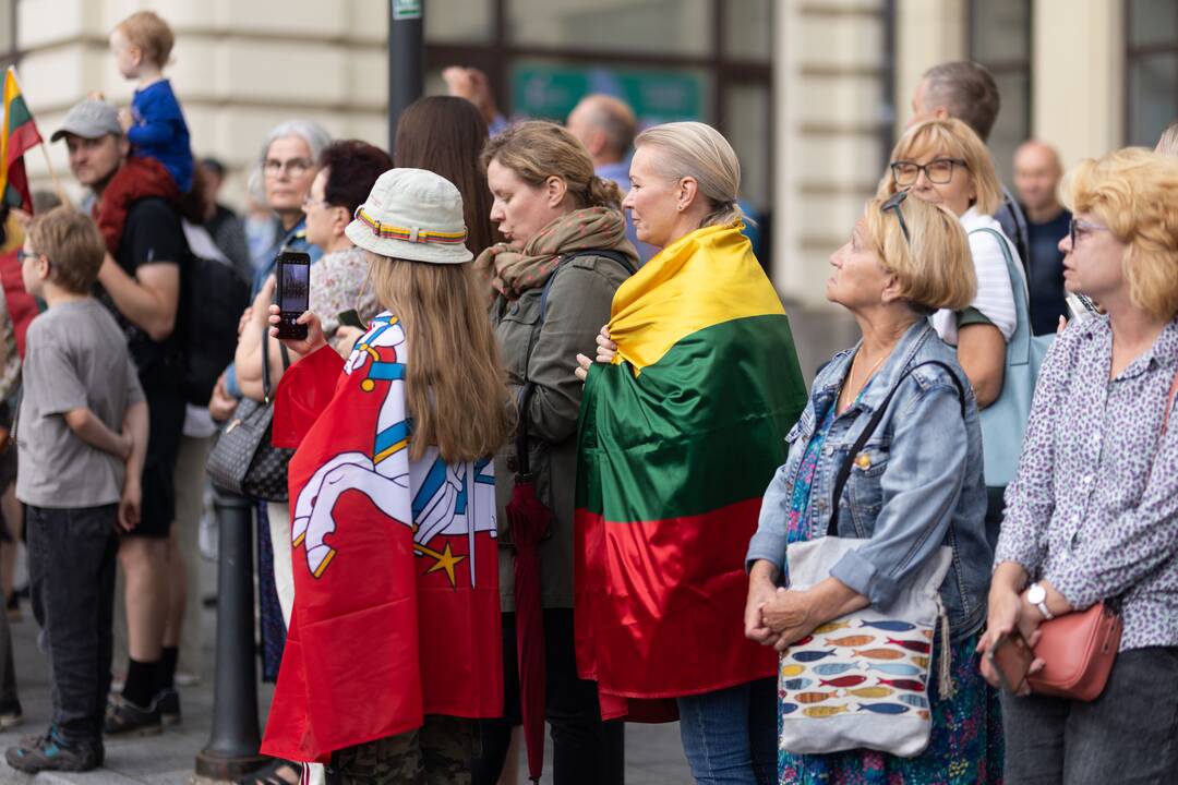Triumfo eisena  nuo Aušros vartų iki Valdovų rūmų 