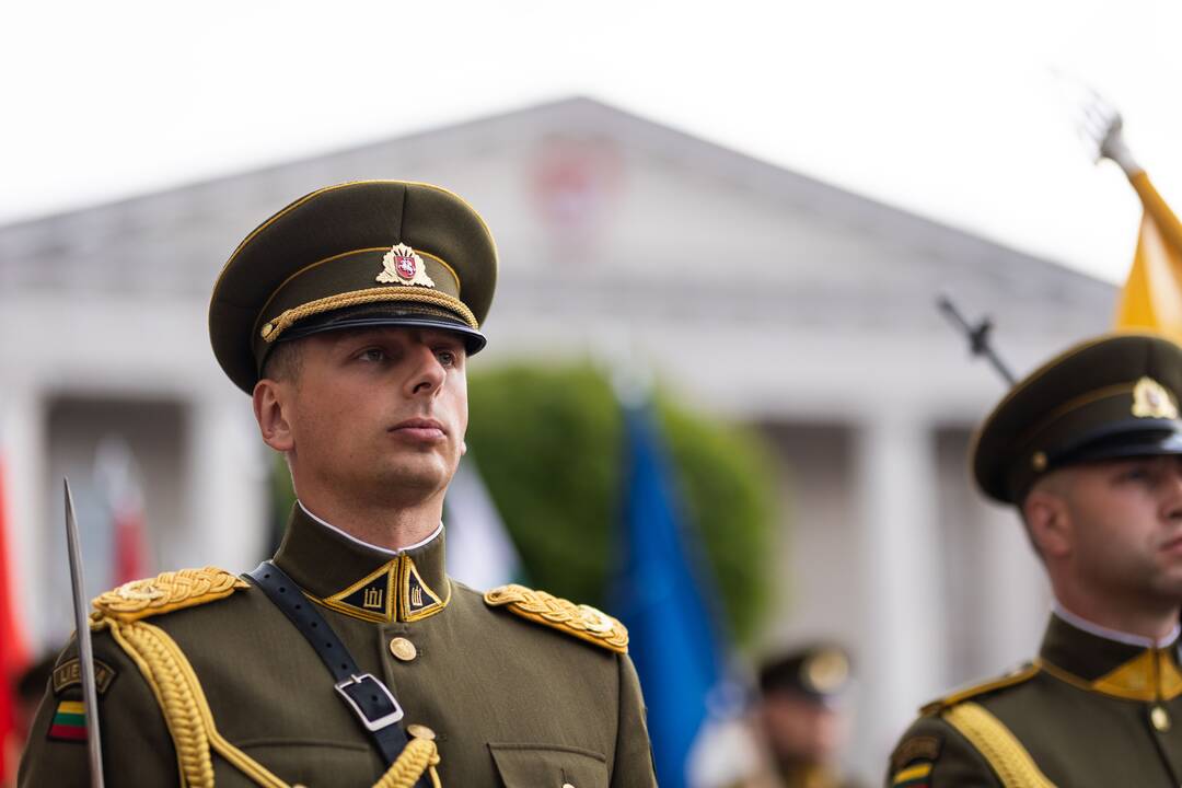 Triumfo eisena  nuo Aušros vartų iki Valdovų rūmų 
