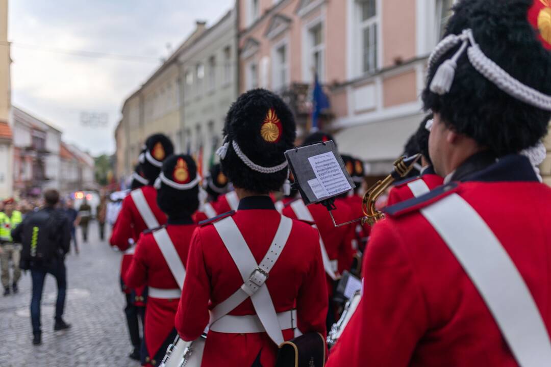 Triumfo eisena  nuo Aušros vartų iki Valdovų rūmų 