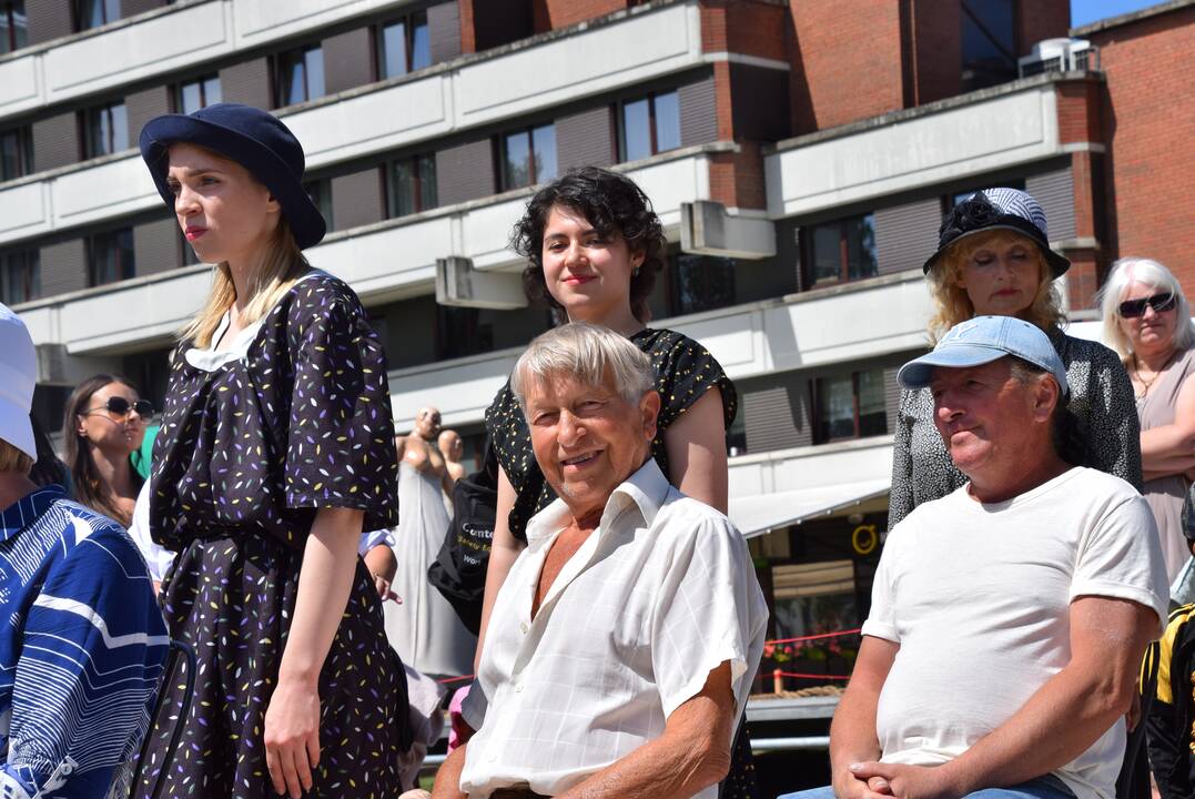 Tarptautinis gatvės teatrų festivalis „Šermukšnis“ Kaipėdoje