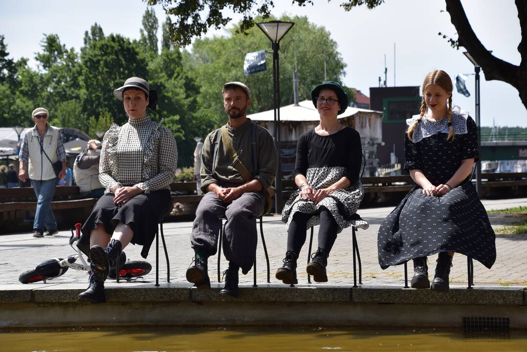Tarptautinis gatvės teatrų festivalis „Šermukšnis“ Kaipėdoje