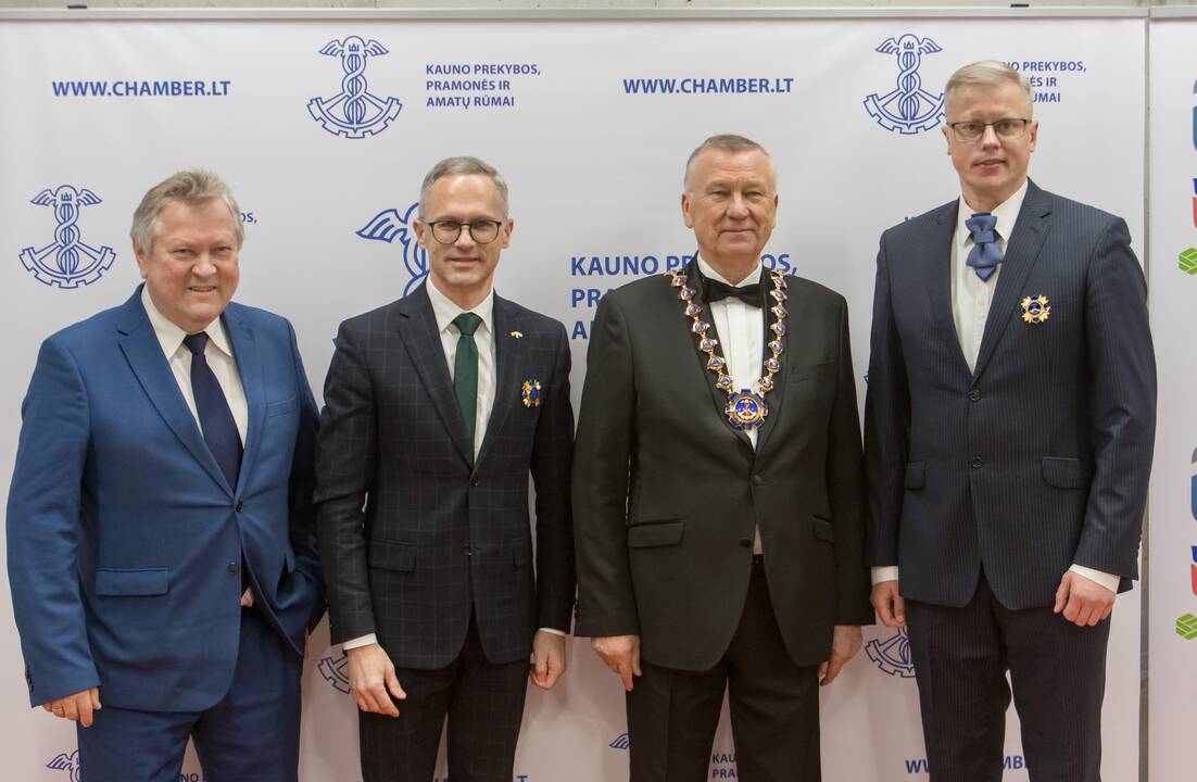 Įvertinimas: bronzos „Darbo žvaigždė“ įteikta už ypatingus nuopelnus šalies verslui.