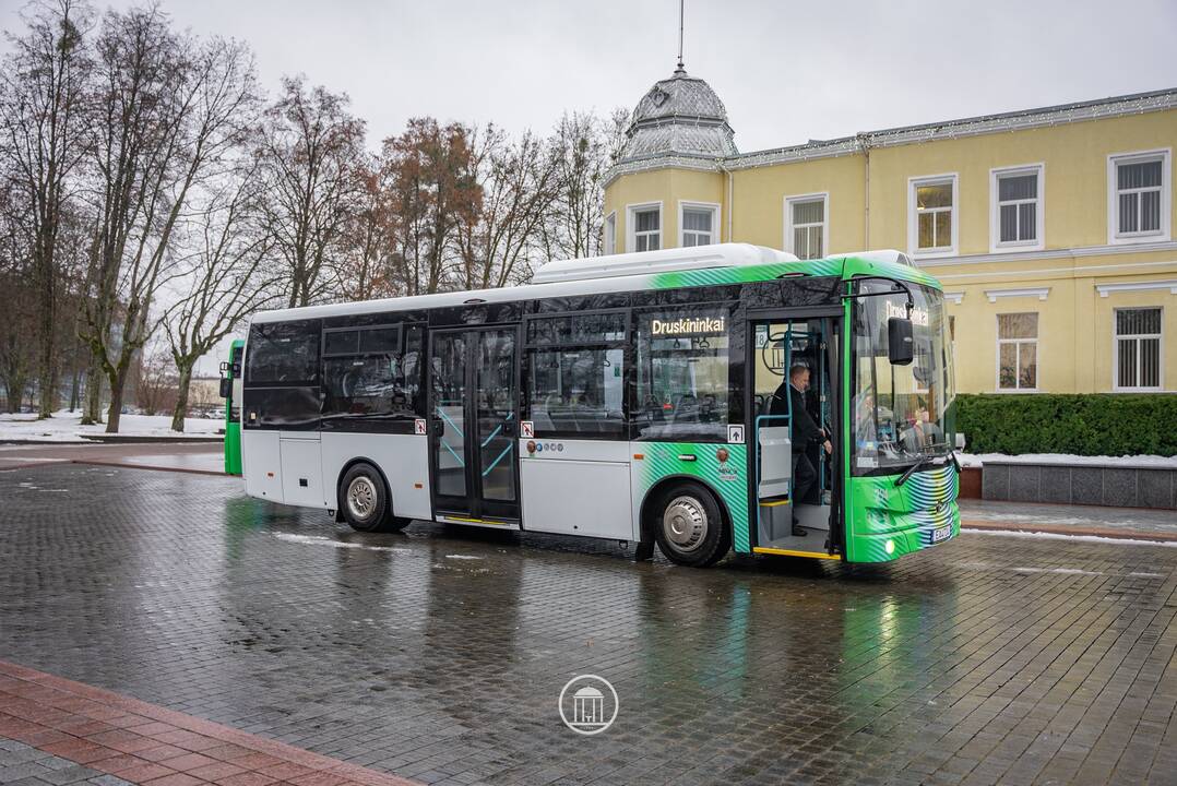 Apimtis: 2022-aisiais Druskininkų viešojo transporto parkas pasipildė dešimčia elektra varomų autobusų.  .