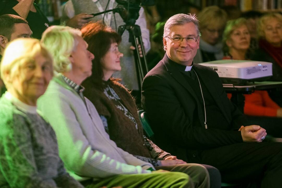 Chronologija: susirinkusiesiems kardinolas pasakojo ne tik apie pogrindinį leidinį, bet ir apie savo gyvenimą iki jo.