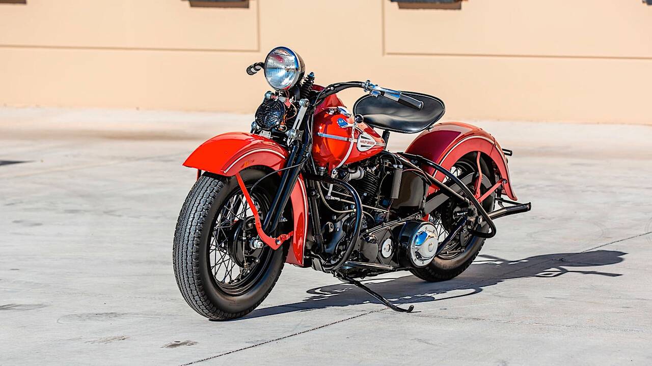 Nupirko: už 1908-ųjų „Harley-Davidson Strap Tank“ aukcione sumokėta 935 tūkst. JAV dolerių.