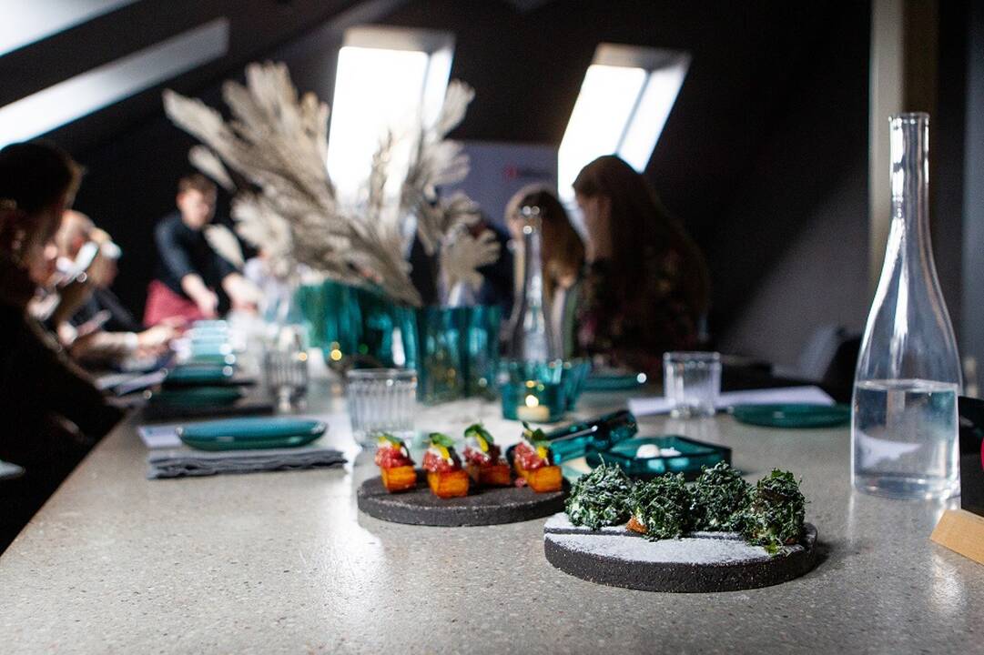 Seimas atmetė siūlymą neribotam laikui įvesti PVM lengvatą restoranams