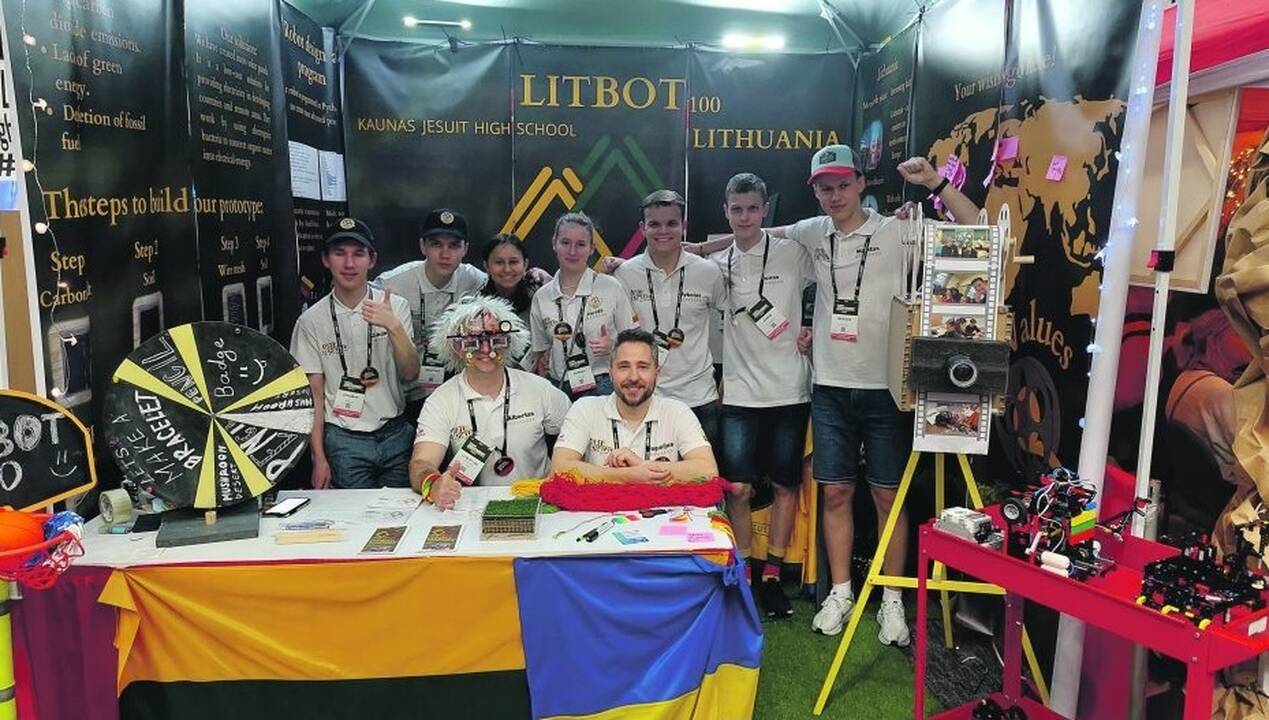 Kieti: Hjustone komanda „LITBOT100“ įrodė, kad su jais mažai kas gali konkuruoti.