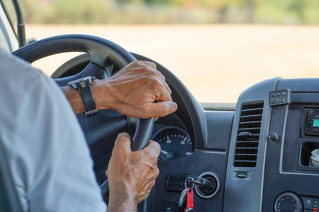 Nespėjusiems pasitikrinti sveikatos vairuotojams siūloma suteikti daugiau laiko