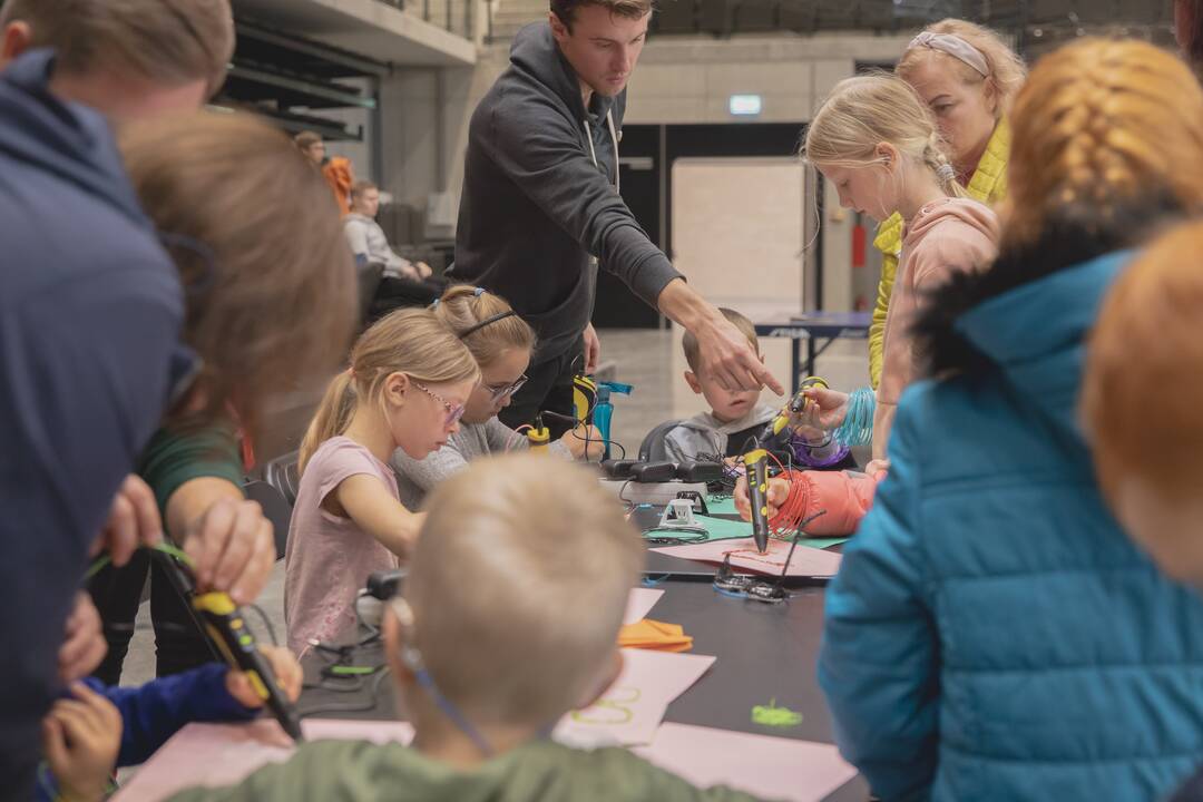Būrelių mugė atnaujintoje Sporto halėje