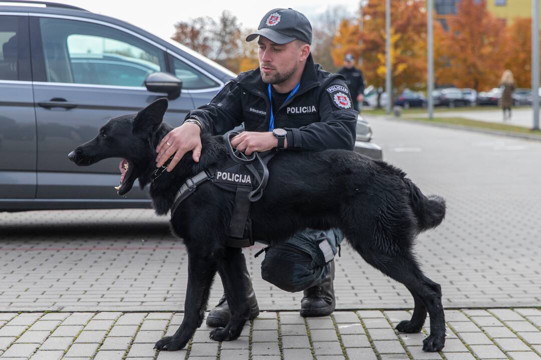 Policijos kinologų daugiakovės pirmenybių apdovanojimai