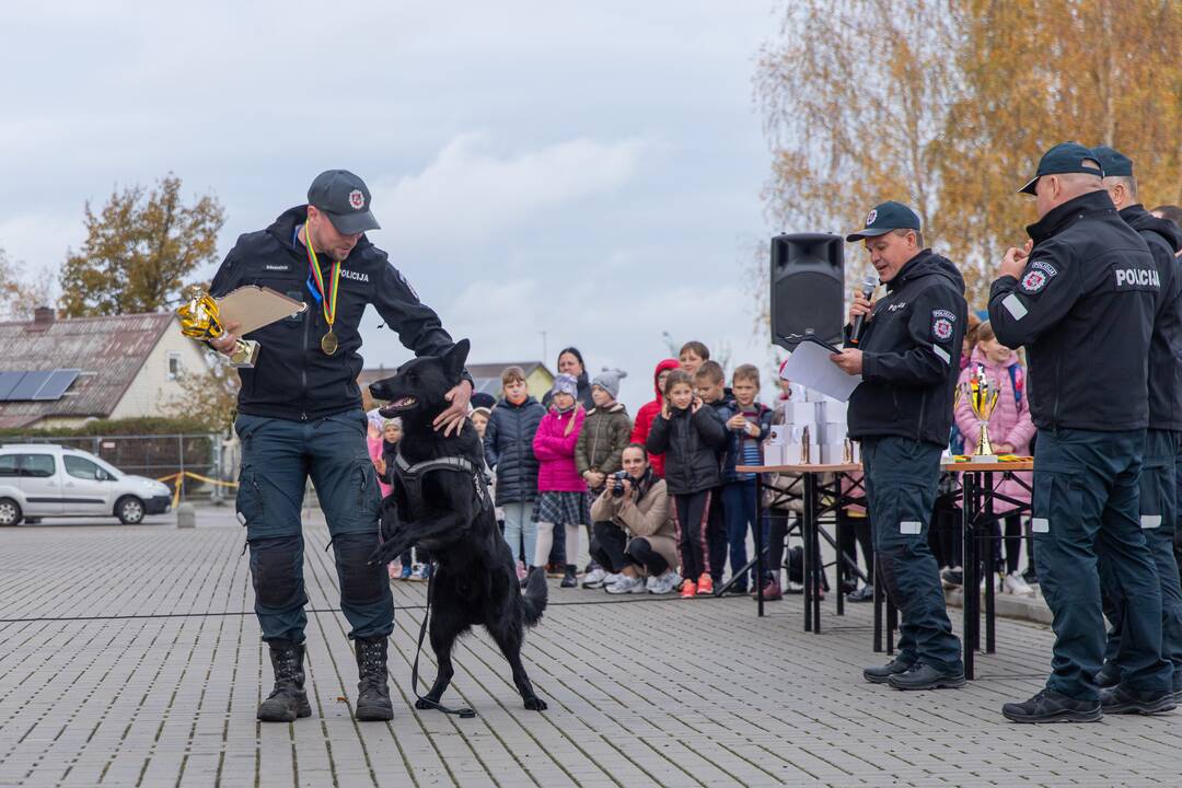 Policijos kinologų daugiakovės pirmenybių apdovanojimai