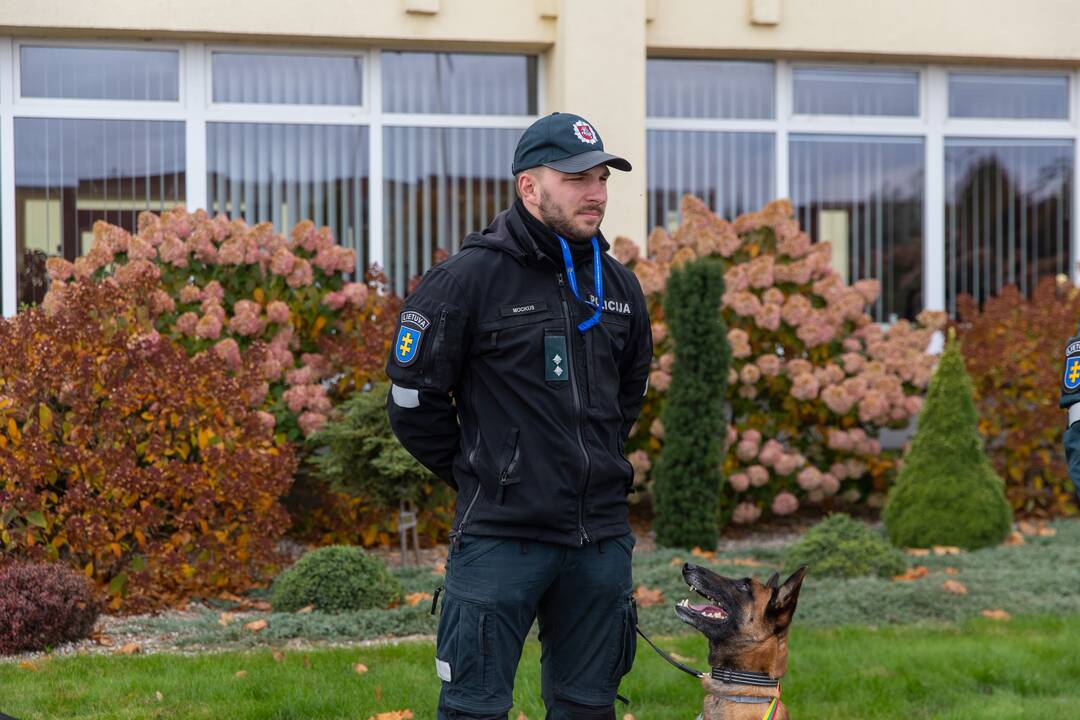 Policijos kinologų daugiakovės pirmenybių apdovanojimai