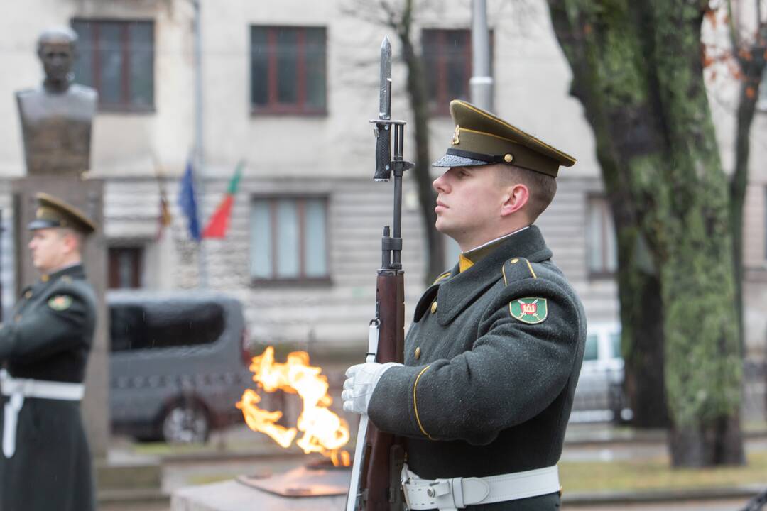 Karo muziejaus sodelyje pagerbtas Nepriklausomybės kovose žuvusių Lietuvos karių atminimas