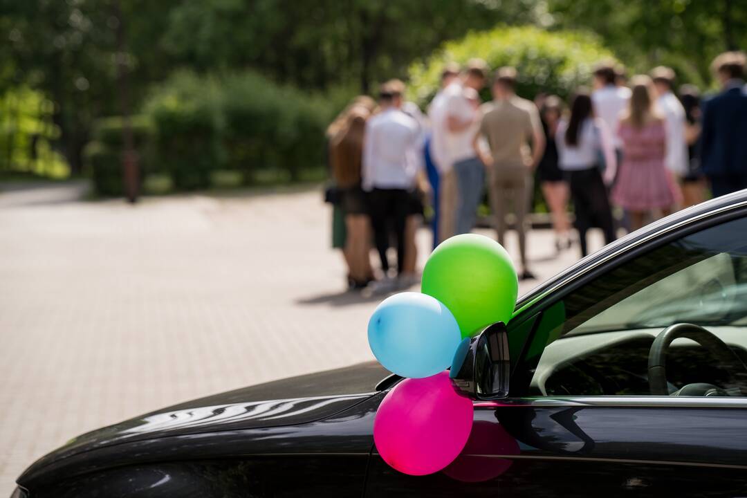 Kauno abiturientams skamba paskutinis skambutis
